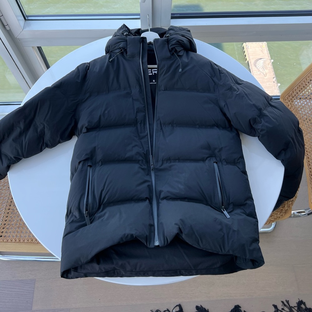 Aritzia Super Puff Black Size S